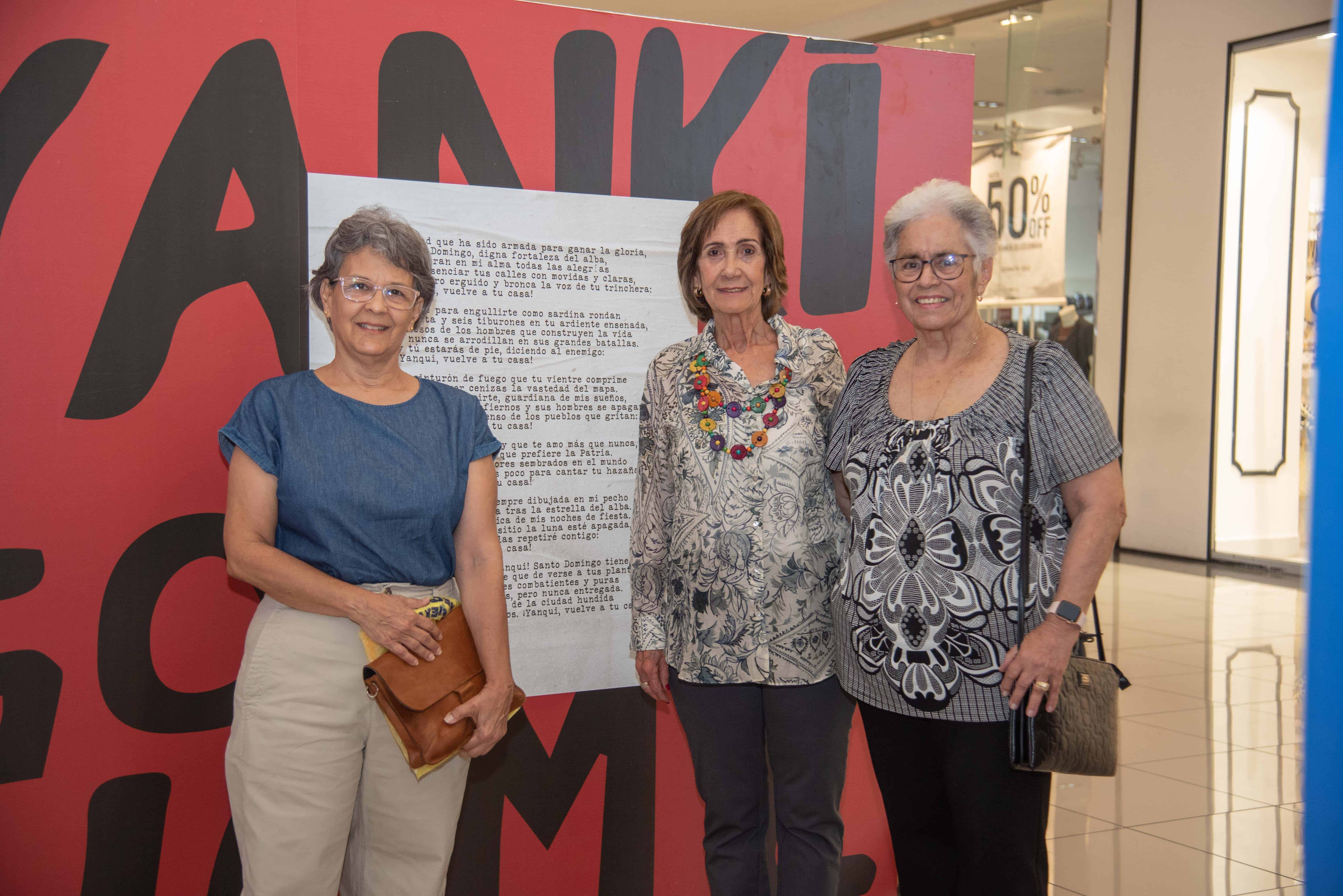 Brenda Macarrulla, Maritza Pellerano y Rosa Arvelo.