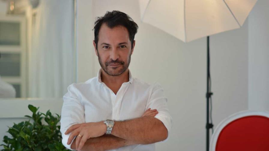 El estilista de las celebridades Ricardo Rojas busca un lugar en Hollywood