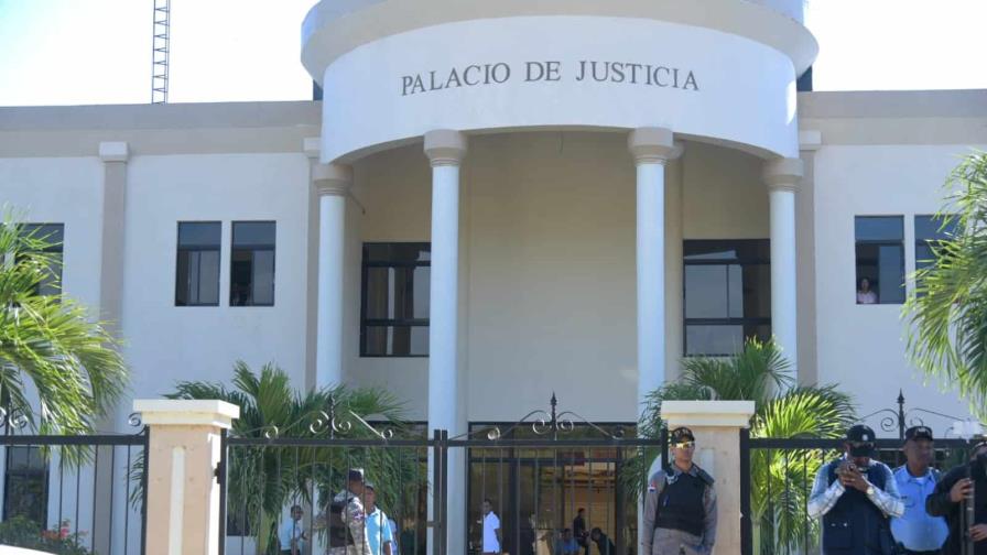Defensa de imputada por rapto de niña recusa representantes del Ministerio Público en Valverde Defensa de imputada por rapto de niña recusa representantes del Ministerio Público en Valverde