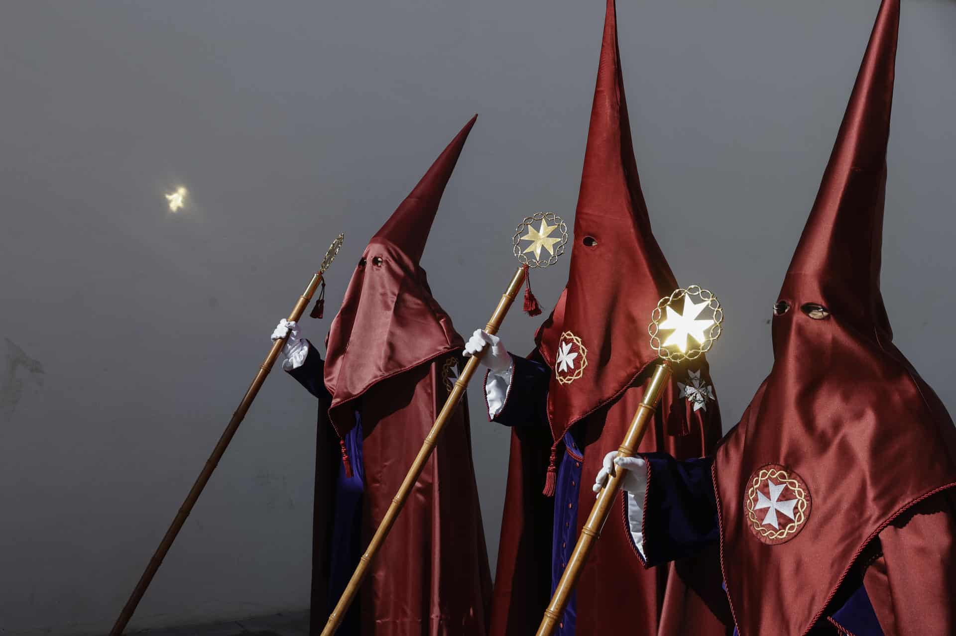 Así conmemoran los católicos el Viernes Santo a nivel mundial