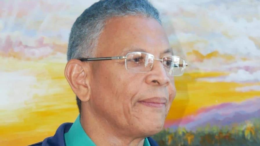 Pastor Luis Reyes: “No es posible que unos pocos se queden con las riquezas del país” Pastor Luis Reyes: “No es posible que unos pocos se queden con las riquezas del país”