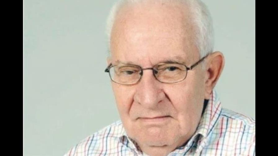 Muere el veterano periodista Francisco Álvarez Castellanos Muere el veterano periodista Francisco Álvarez Castellanos