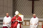 Un ruso y un ucraniano piden la paz en el Vía Crucis del papa Francisco