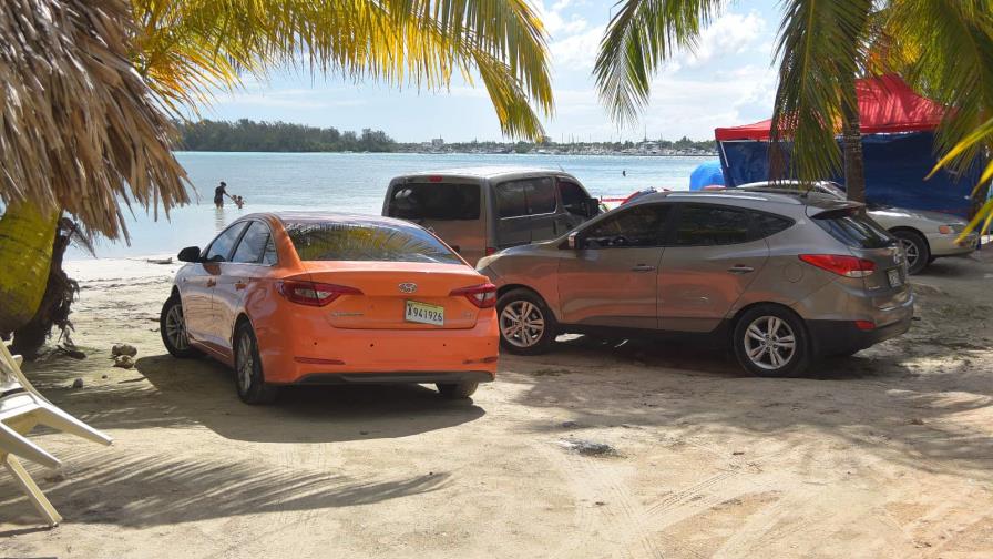 Alcaldía de Boca Chica deja sin efecto cobro para dar acceso a conductores a las áreas de los restaurantes