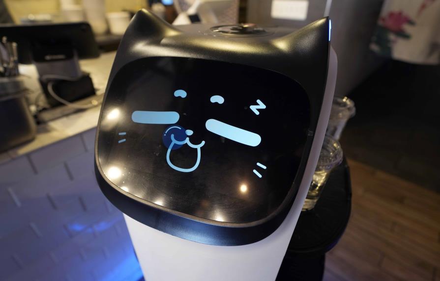 Algunos restaurantes ven robots camareros en el futuro