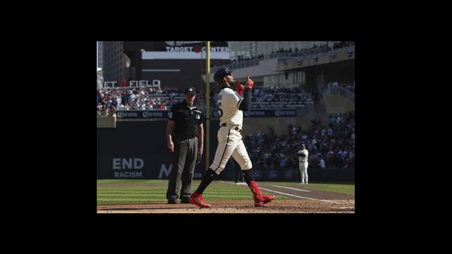 Con jonrones de Buxton y Farmer, Mellizos supera a Astros Con jonrones de Buxton y Farmer, Mellizos supera a Astros