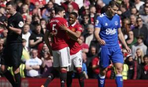 Con gol de McTominay, Manchester United supera al Everton