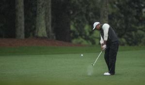 Woods supera el corte en el Masters gracias a Justin Thomas