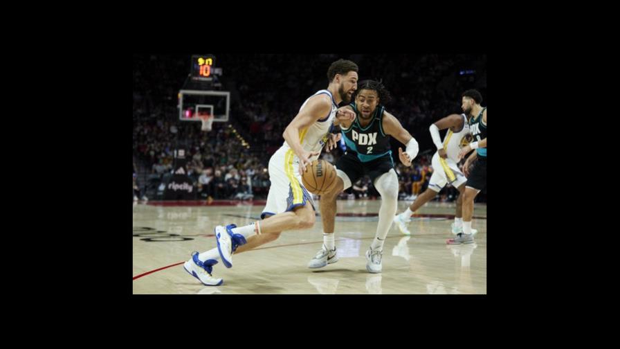 Warriors fijan récord  con 55 puntos en el primer cuarto; dominicano Quiñones anota nueve