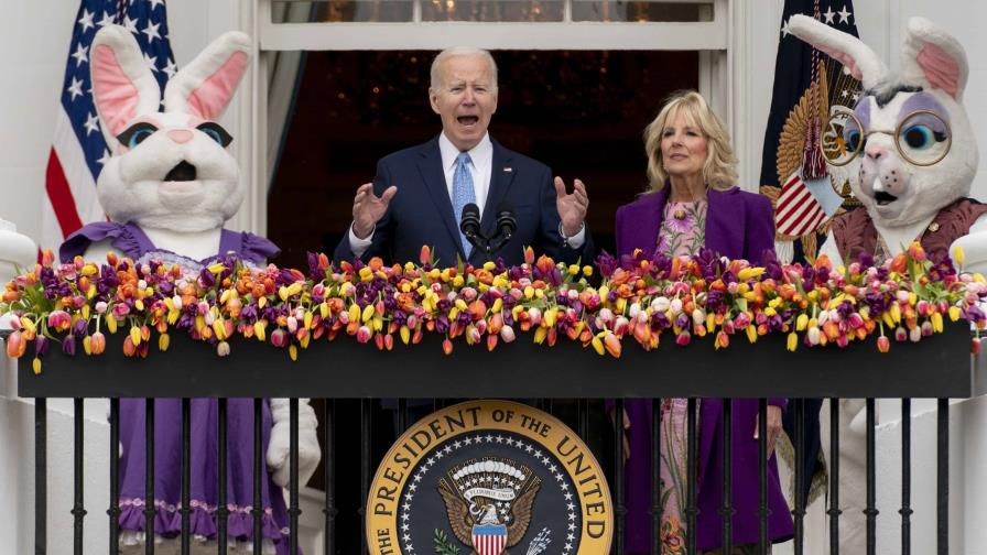 Los Biden buscan huevos de Pascua en la Casa Blanca con miles de niños