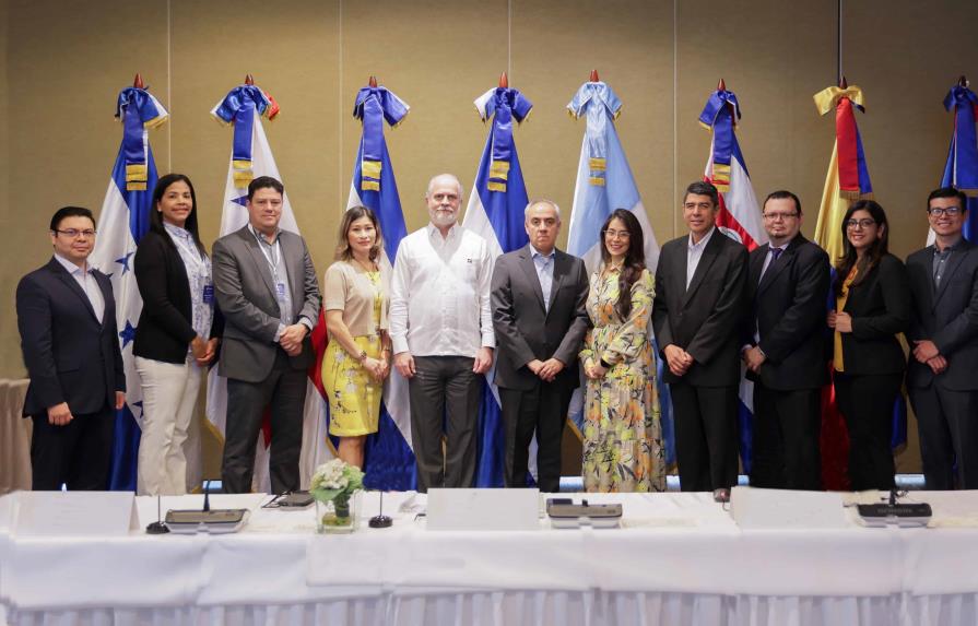 Superintendencia de Bancos reúne a miembros del Consejo Centroamericano de Superintendentes