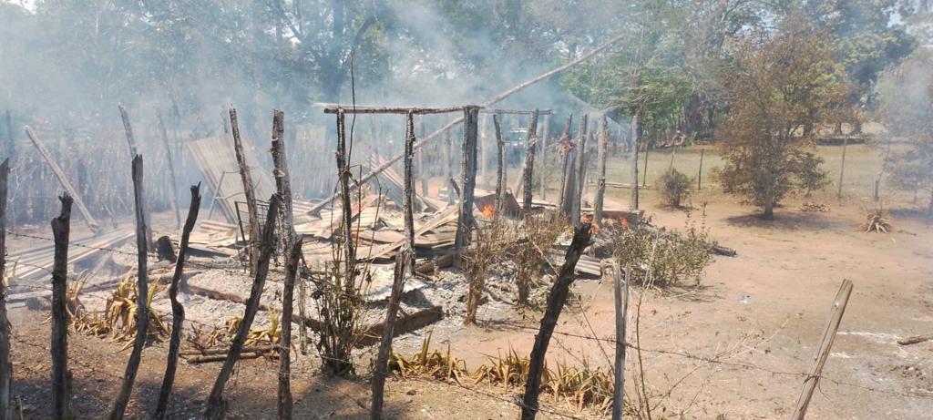 Casa tras el incendio. 