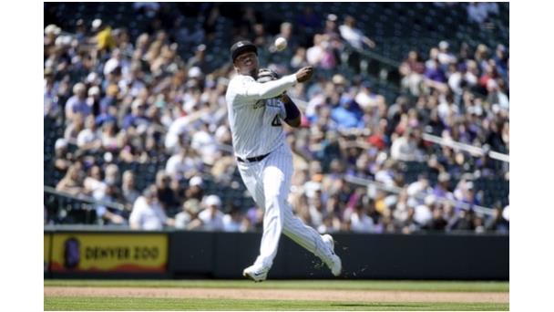 Con jonrones de Díaz y Profar, Rockies triunfan; Víctor Robles de 4-2