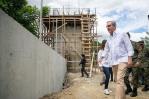Presupuesto para construcción de verja fronteriza se aumentó en un 27 % Presupuesto para construcción de verja fronteriza se aumentó en un 27 %