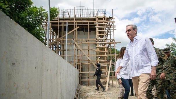 Presupuesto para construcción de verja fronteriza se aumentó en un 27 %