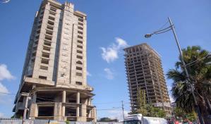 Las verdaderas razones por las que los edificios del Malecón no se han terminado