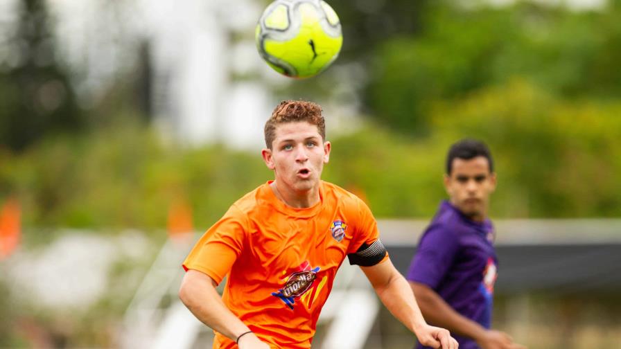 Iberia y Pequeños Gigantes dan apertura a la copa de fútbol intercolegial Iberia y Pequeños Gigantes dan apertura a la copa de fútbol intercolegial