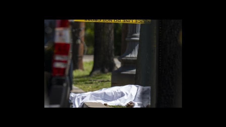 Un muerto y tres heridos en un tiroteo fuera de una funeraria en Washington