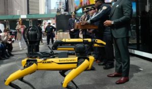 Nueva York presenta los nuevos robots que ayudarán en el patrullaje policial