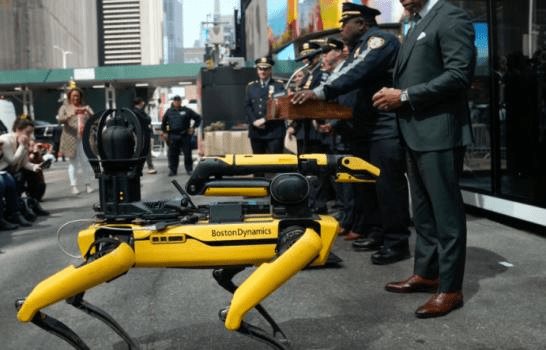 Nueva York presenta los nuevos robots que ayudarán en el patrullaje policial