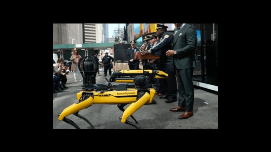 Nueva York presenta los nuevos robots que ayudarán en el patrullaje policial