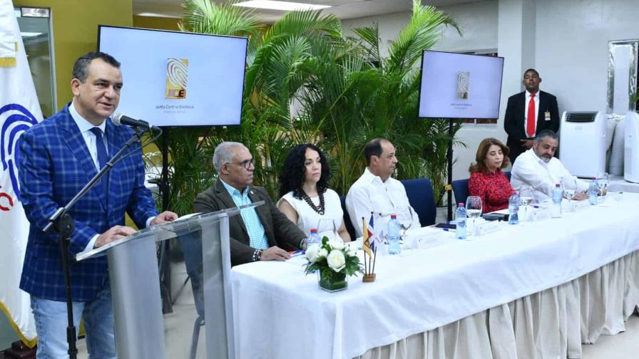 Con eucaristía y ofrenda floral, la JCE conmemora hoy su 100 aniversario