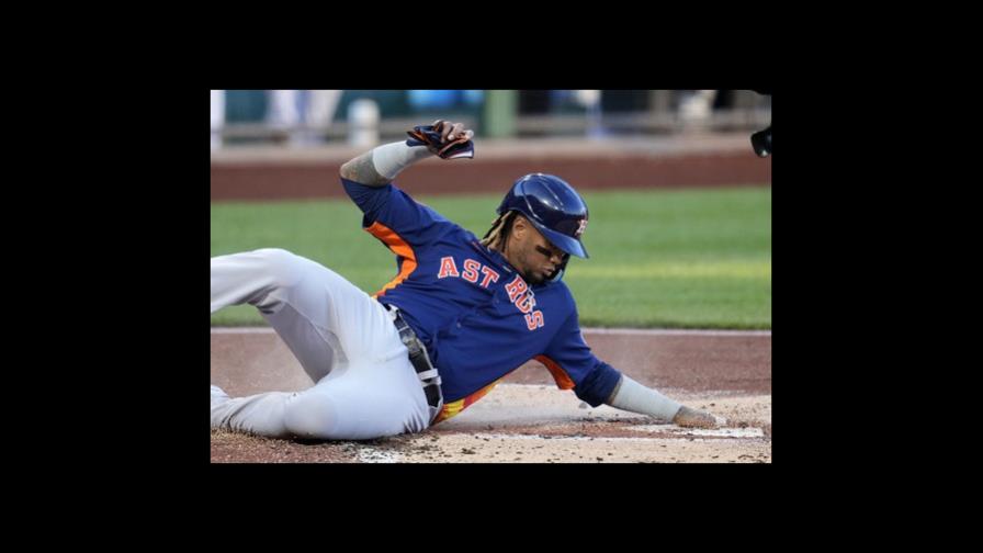 Framber Valdez lanza bien y consigue su primera victoria de la temporada