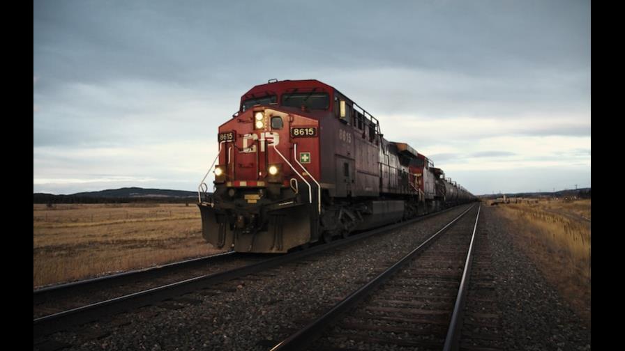 Se descarrilan tres vagones de carga en Texas; no hay heridos