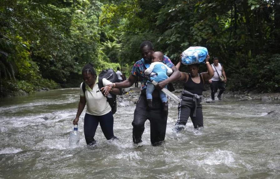 Más de 100 mil migrantes irregulares ya cruzaron la selva del Darién este año