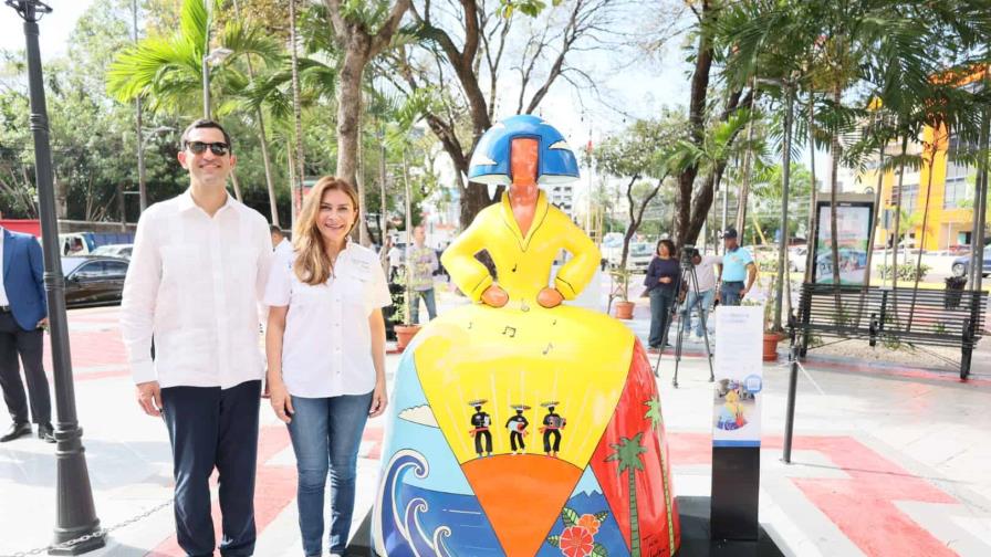 Exponen “La Menina Caribeña” en el Parque La Lira de Santo Domingo