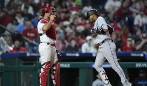 Arráez batea para el ciclo y hace historia para los Marlins que derrotan a Filis
