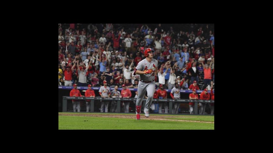 Gorman batea jonrón en la 9na; Cardenales vencen a Rockies