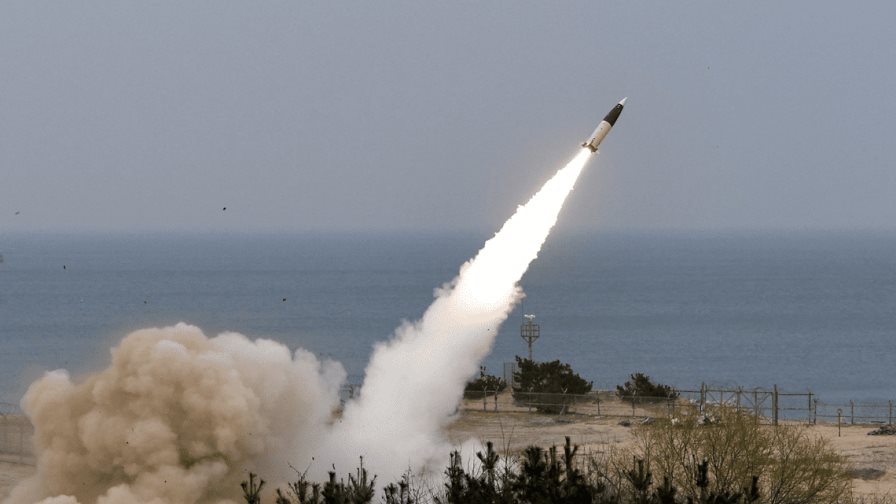 Japón confirma que el misil norcoreano ha caído fuera del país y de sus aguas Japón confirma que el misil norcoreano ha caído fuera del país y de sus aguas