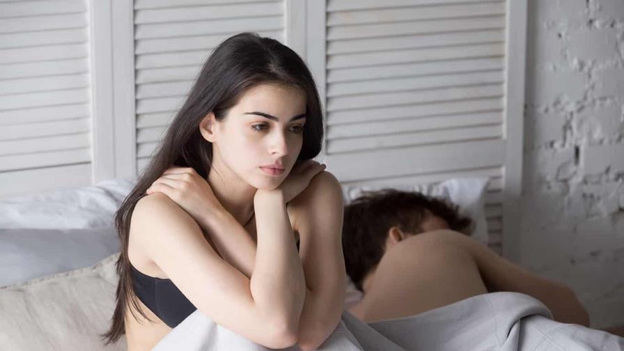 Solo tengo el orgasmo cuando pienso en otros hombres... Solo tengo el orgasmo cuando pienso en otros hombres...