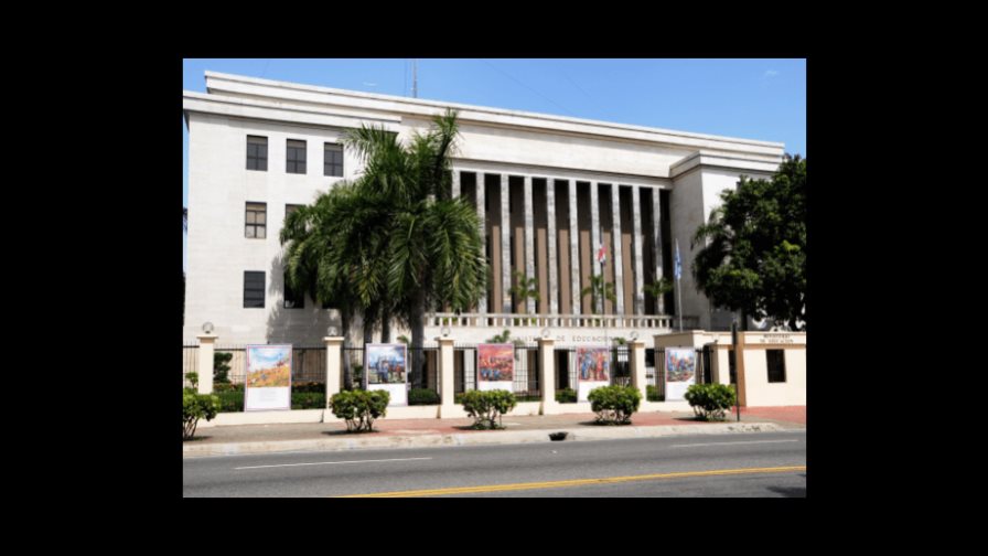 Minerd lamenta accidente en que murieron dos estudiantes en Sánchez y dice que fomenta la educación vial