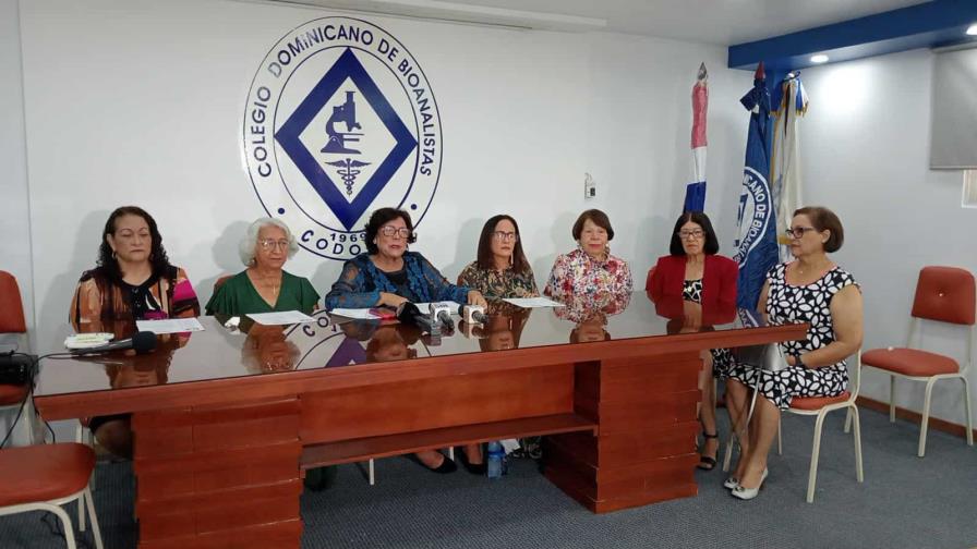 Bioanalistas solicitan un aumento a los montos recibidos en sus pensiones Bioanalistas solicitan un aumento a los montos recibidos en sus pensiones