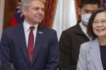 China sanciona a un legislador estadounidense tras visitar a Taiwán