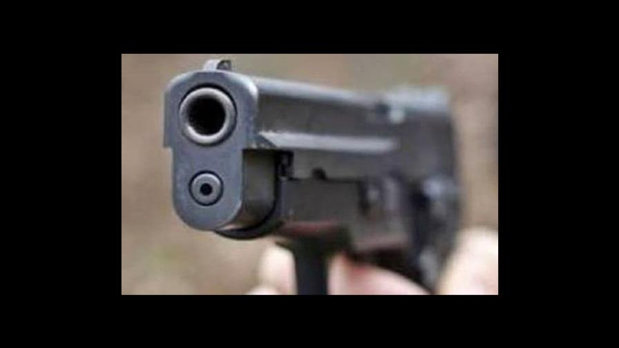 Hallan muerto a hombre que mató a una mujer y a la hija de ambos en EE.UU. Hallan muerto a hombre que mató a una mujer y a la hija de ambos en EE.UU.