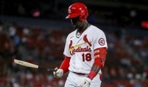 Racha de hits de Walker acaba en 12, Cards caen ante Piratas