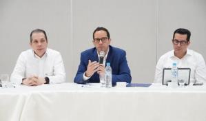 Presentan a empresarios de Santiago nueva propuesta para construir la autopista del Ámbar