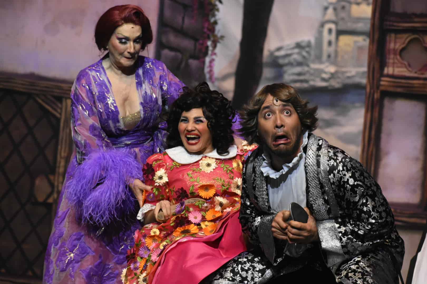 Cecilia García, Ana Rivas y Raeldo López.