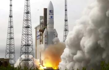 La sonda europea Juice, lanzada con éxito hacia Júpiter y sus lunas heladas