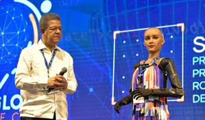 Funglode cumple 25 años como referente de análisis e investigación