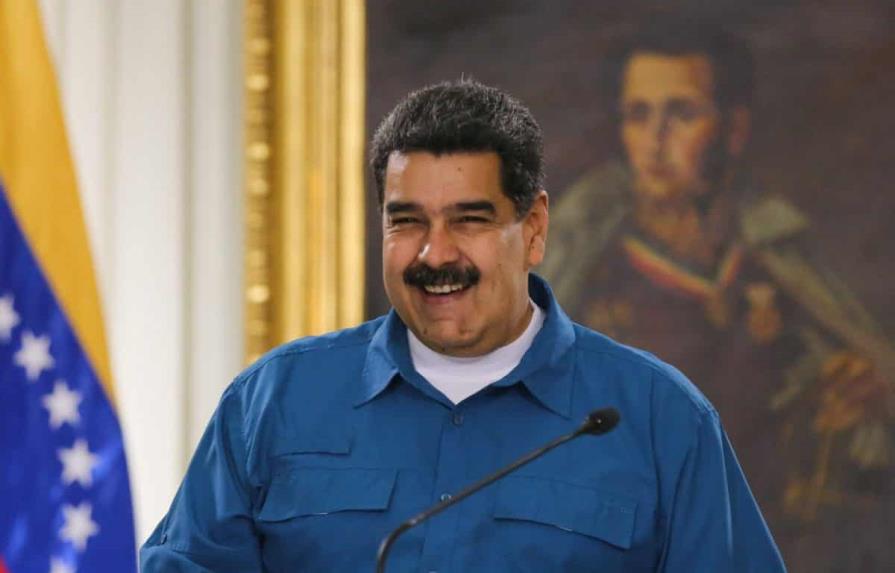 Maduro se dice orgulloso de su gestión, tras una década en el poder