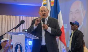 VIDEO | Ram&oacute;n Alburquerque abandona entrevista