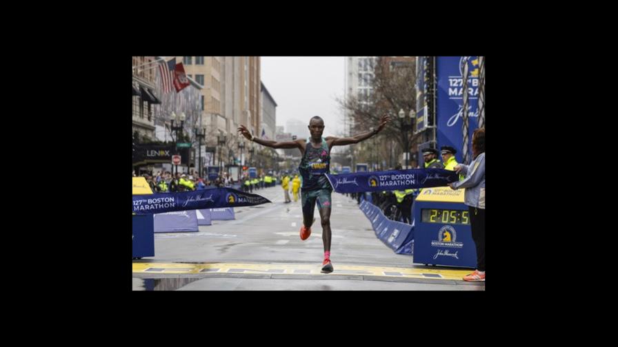 Kenia barre en el Maratón de Boston, pero no el favorito Kipchoge Kenia barre en el Maratón de Boston, pero no el favorito Kipchoge