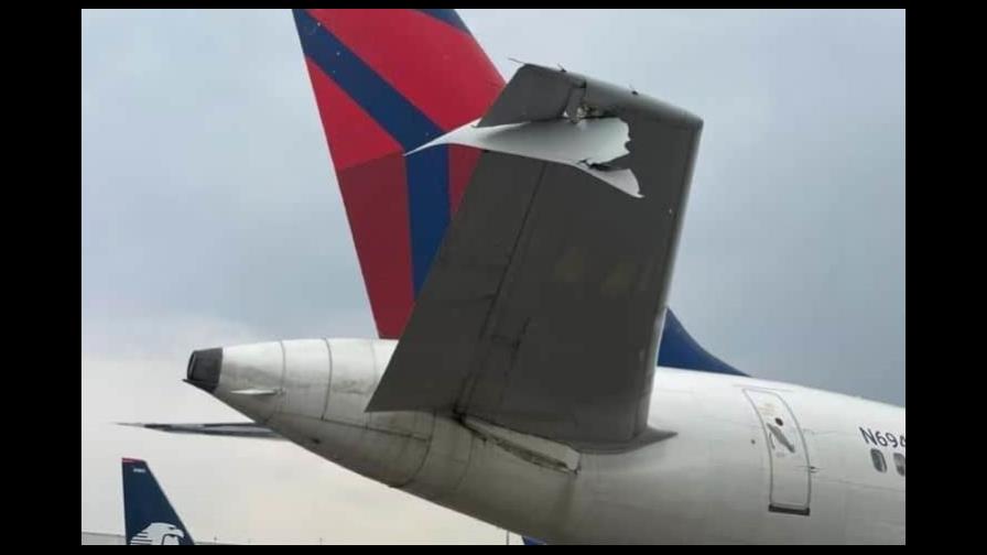 Dos aviones se impactan al rodar en pistas de aeródromo de Ciudad de México