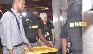 Sigue allanamiento en Hard Rock, mientras fiscales sacan tres contenedores del establecimiento