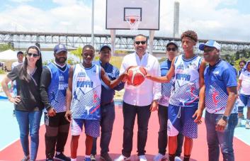 “Inefi con el Barrio” llega hasta el Boulevard Domingo Savio