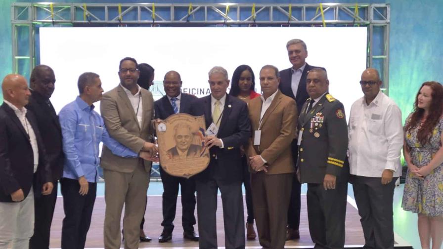 Puello Herrera pide honrar a Bolívar Vargas con gimnasio pesas Centro Olímpico Puello Herrera pide honrar a Bolívar Vargas con gimnasio pesas Centro Olímpico